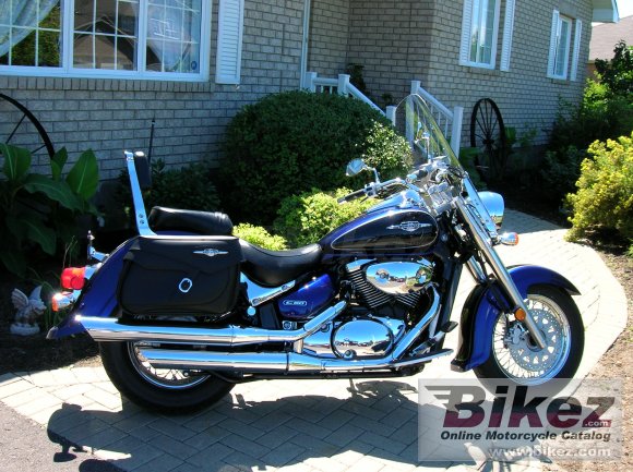 2005 Suzuki Boulevard C90 photo